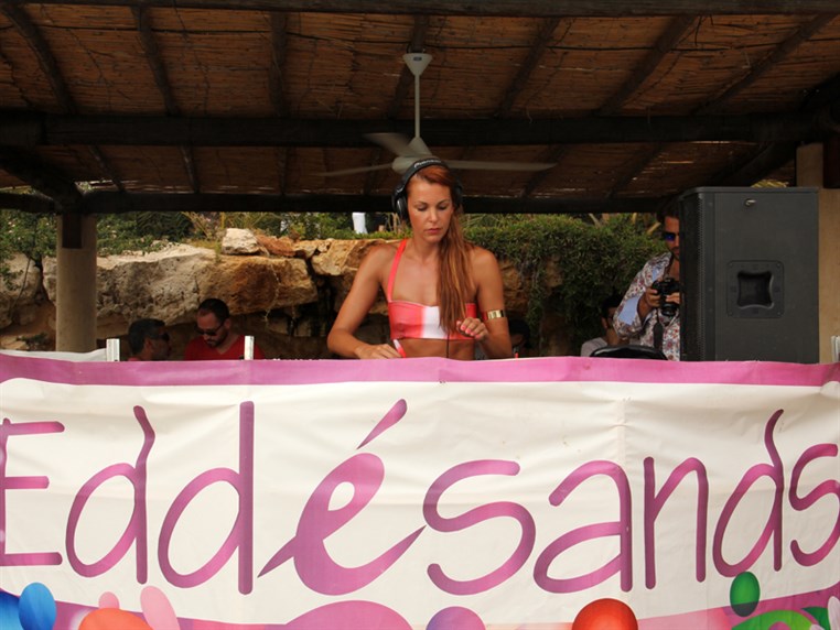 Tanja La Croix at Edde Sands